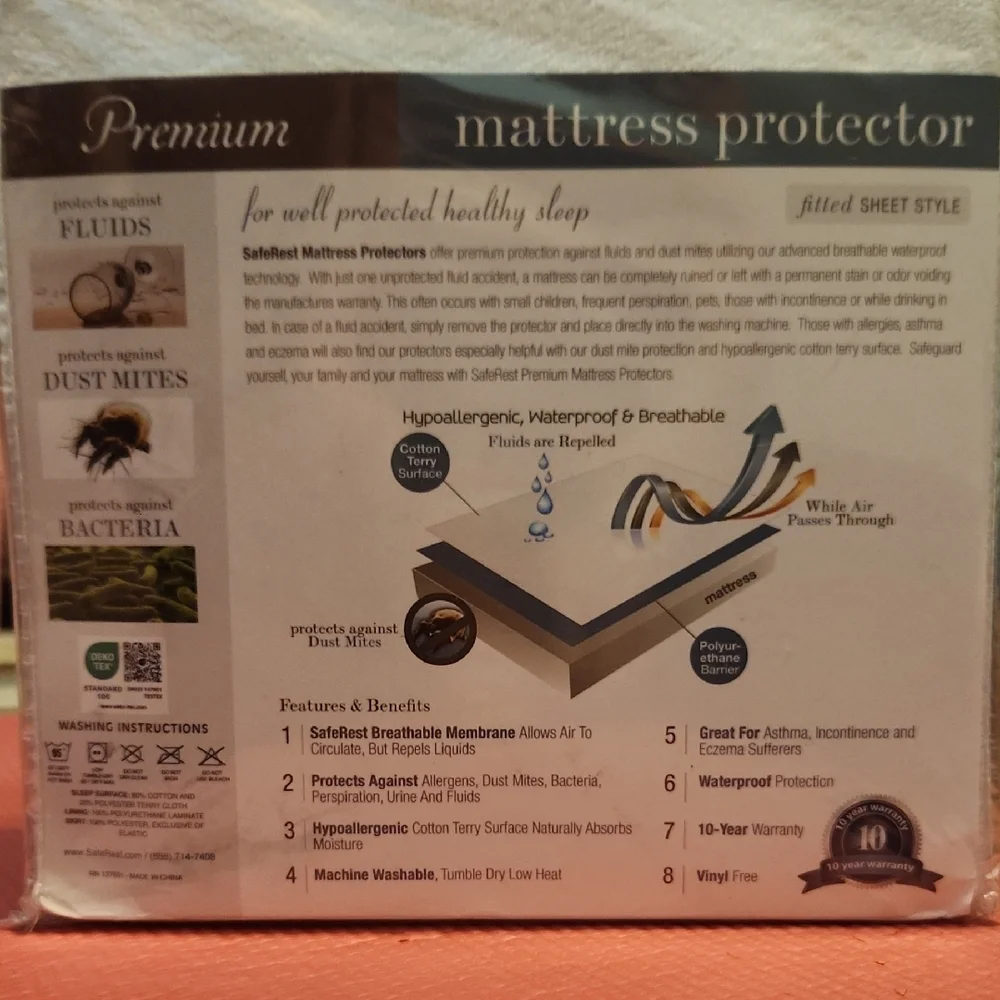 White Mattress Cover with Dust Mite and Fluid Protection